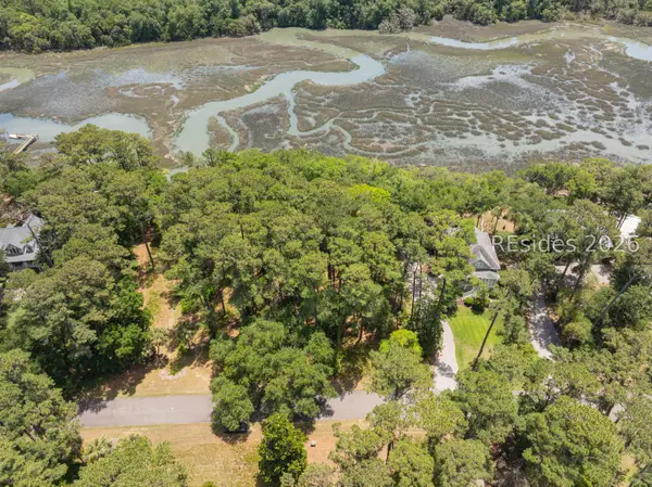 73 Bermuda, St Helena Island, SC 29920