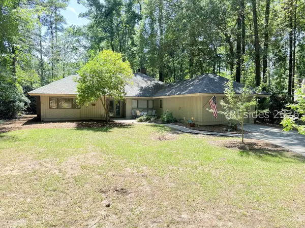3 Deerfield Road, Hilton Head Island, SC 29926
