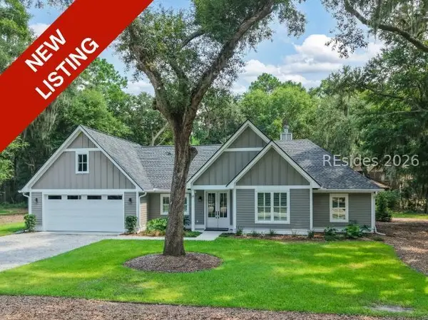 24 Alumni Road, Beaufort, SC 29907