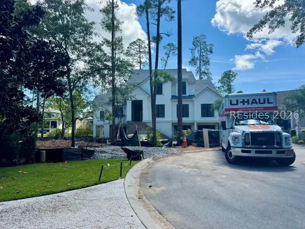 8 Roxbury Circle, Hilton Head Island, SC 29928
