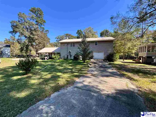 2979 Dill Lake Court, Brittons Neck, SC 29546