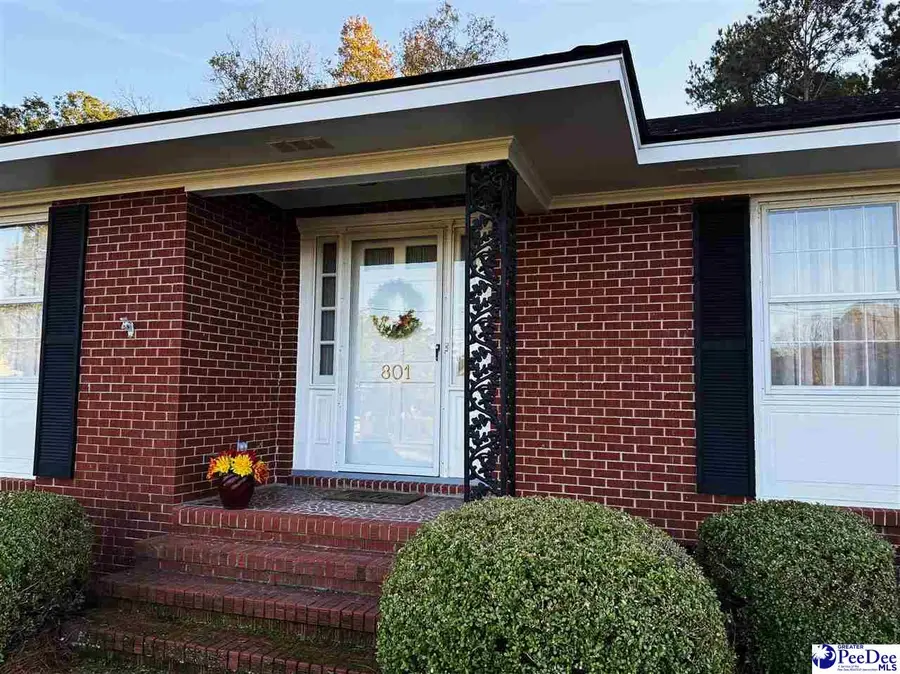 801 Garland Street, Lake City, SC 29560-2911 - Image #2