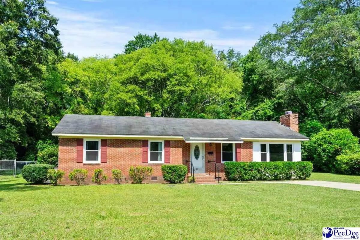 317 Thomas St, Bennettsville, SC 29512 - Image #1