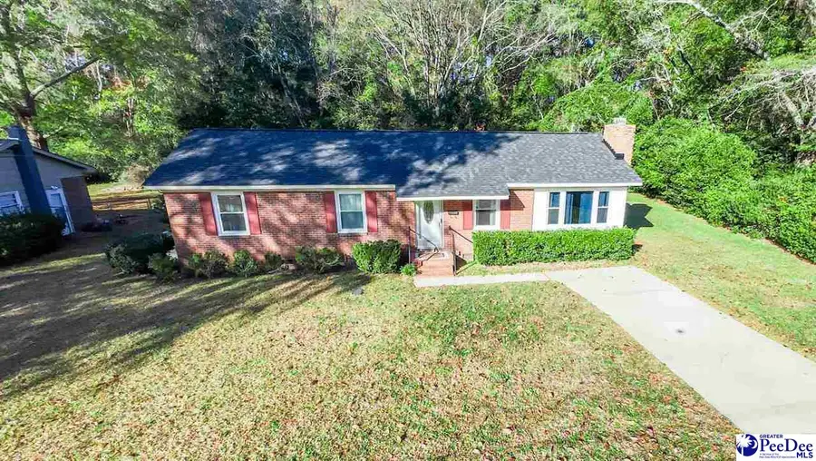 317 Thomas St, Bennettsville, SC 29512 - Image #2