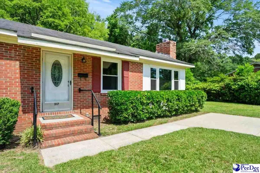 317 Thomas St, Bennettsville, SC 29512 - Image #3