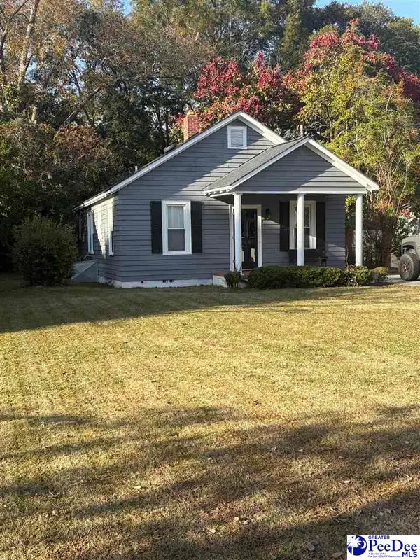 626 W College Ave, Hartsville, SC 29550