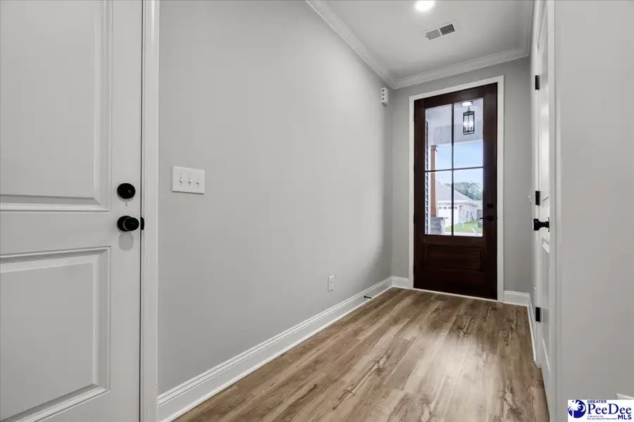 1024 Wessex Dr, Florence, SC 29501 - Image #2
