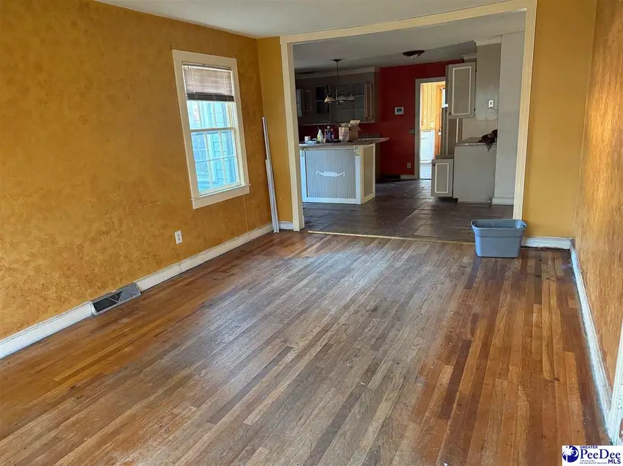 909 Gibson St, Hartsville, SC 29550 - Image #2