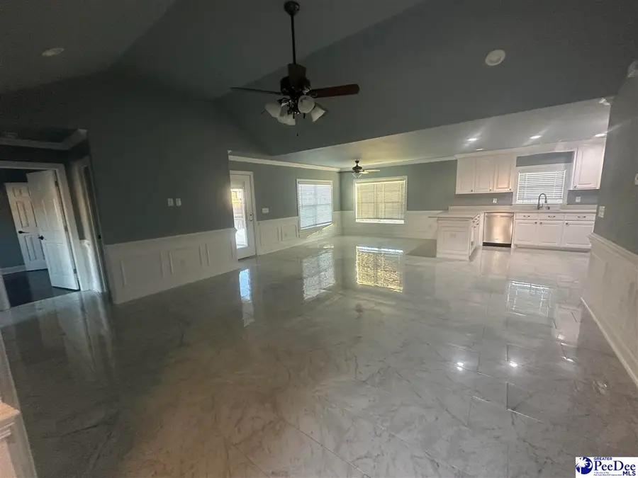 416 E Luigi Way, Florence, SC 29505-5284 - Image #2