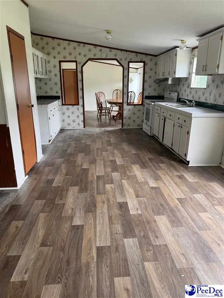 404 Jamestown Ave, Darlington, SC 29532 - Image #3