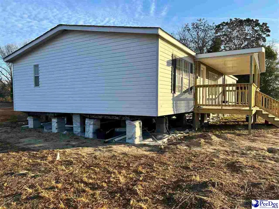 1542 E Carolina Ave, Hartsville, SC 29550 - Image #2