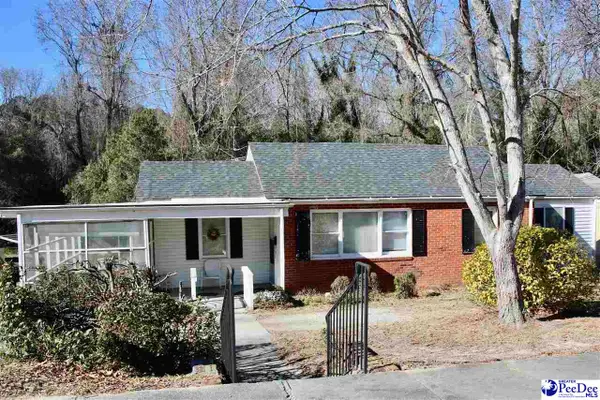 423 Thames St, Manning, SC 29102