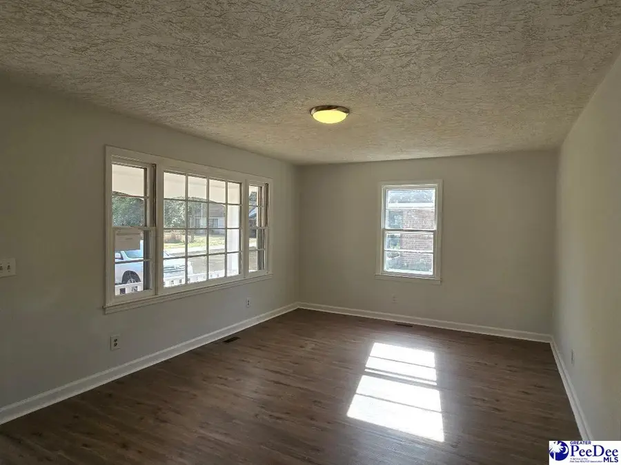 916 Fleetwood, Mullins, SC 29574 - Image #3