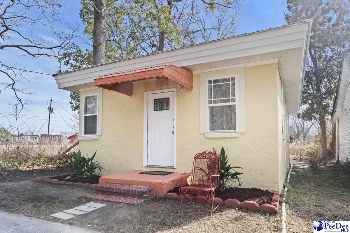 205 W James St, Mullins, SC 29574-2723 - Image #1