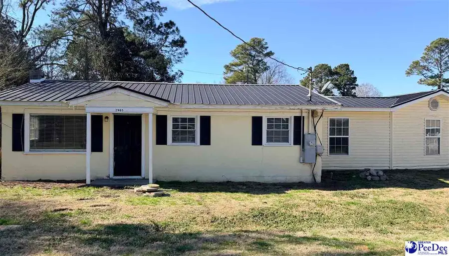 2905 Oakwood Court, Dillon, SC 29536 - Image #2