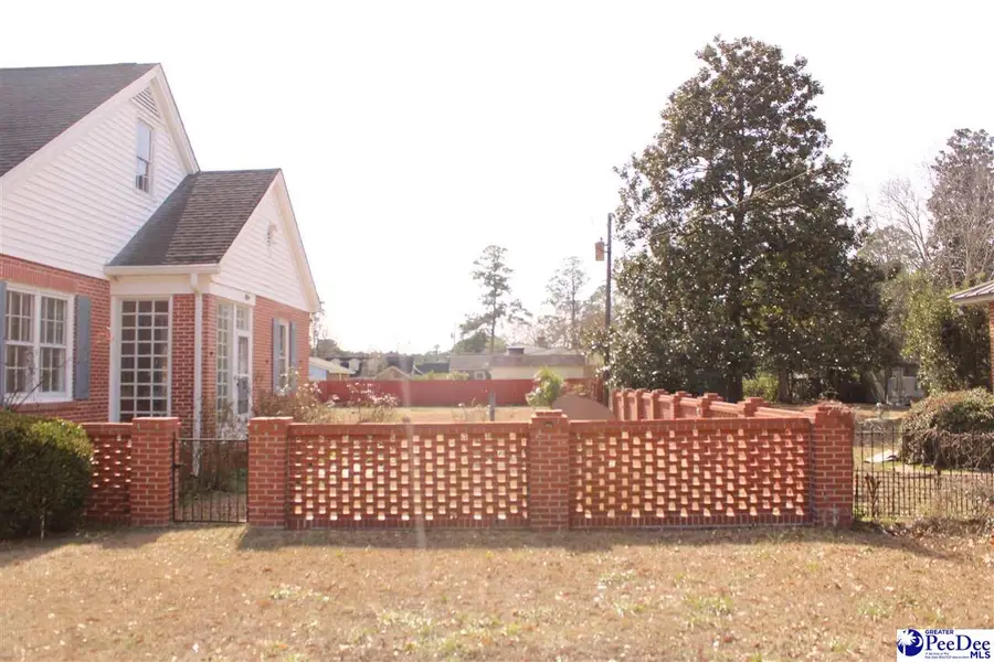 609 E Main St., Lake City, SC 29560 - Image #3