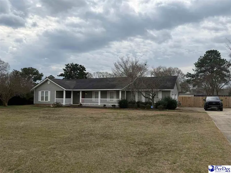 329 Horseshoe Bend Dr, Darlington, SC 29532 - #2