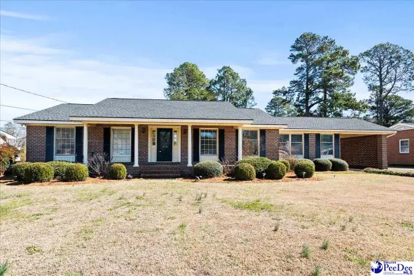 1005 S Main St, Mullins, SC 29574