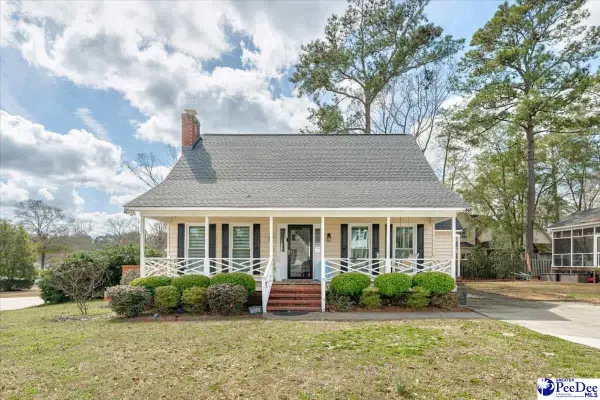 814 Old Woodlands Rd., Florence, SC 29505