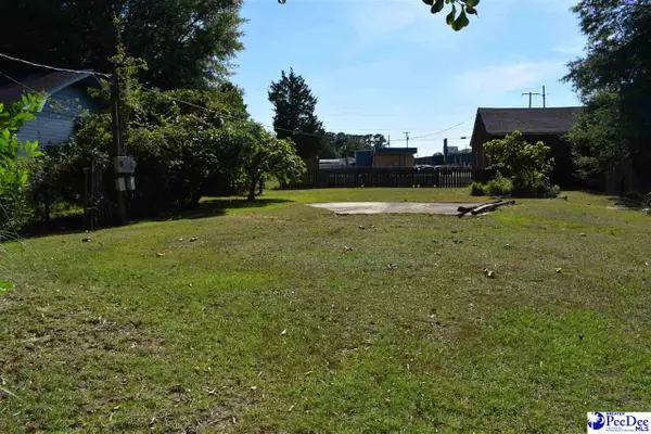 2416 W Delmae Dr, Florence, SC 29501