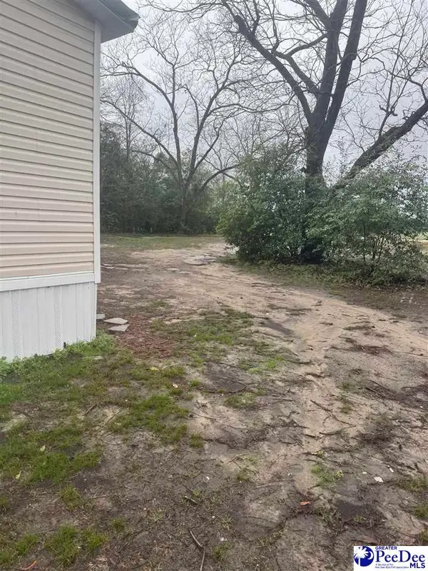 249 Woodlawn Rd, Sumter, SC 29150-3457