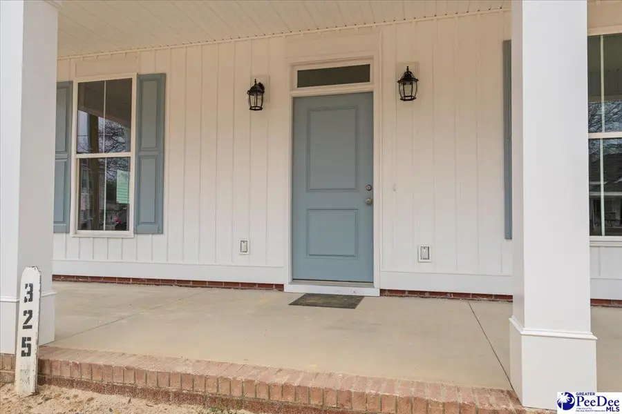 325 W College Avenue, Hartsville, SC 29550 - #2