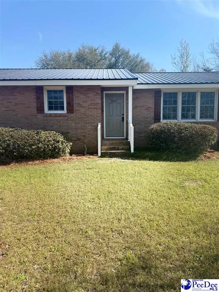 1521 E Home Ave, Hartsville, SC 29550 - #2
