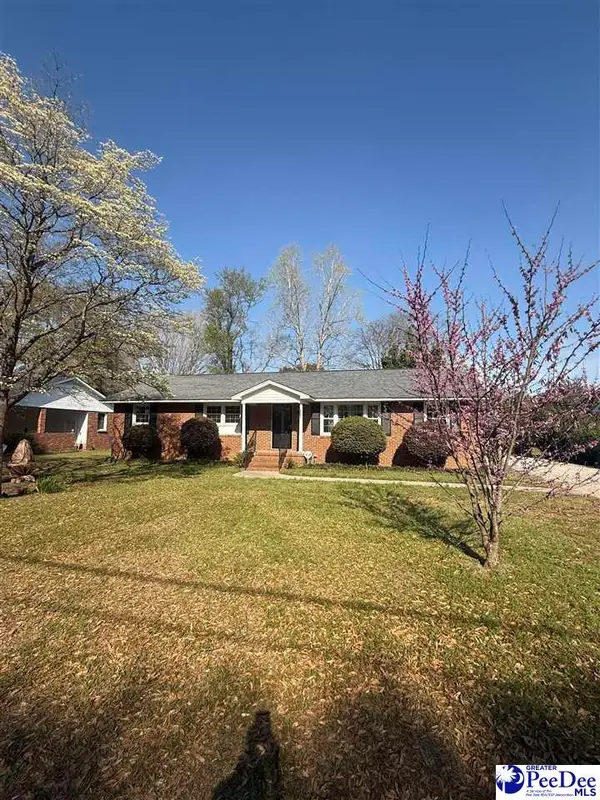 607 S 11th St, Hartsville, SC 29550