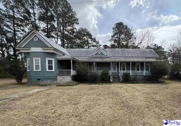 1263 Old Kemper Rd, Lake View, SC 29563