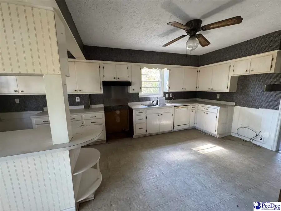 1263 Old Kemper Rd, Lake View, SC 29563 - #2