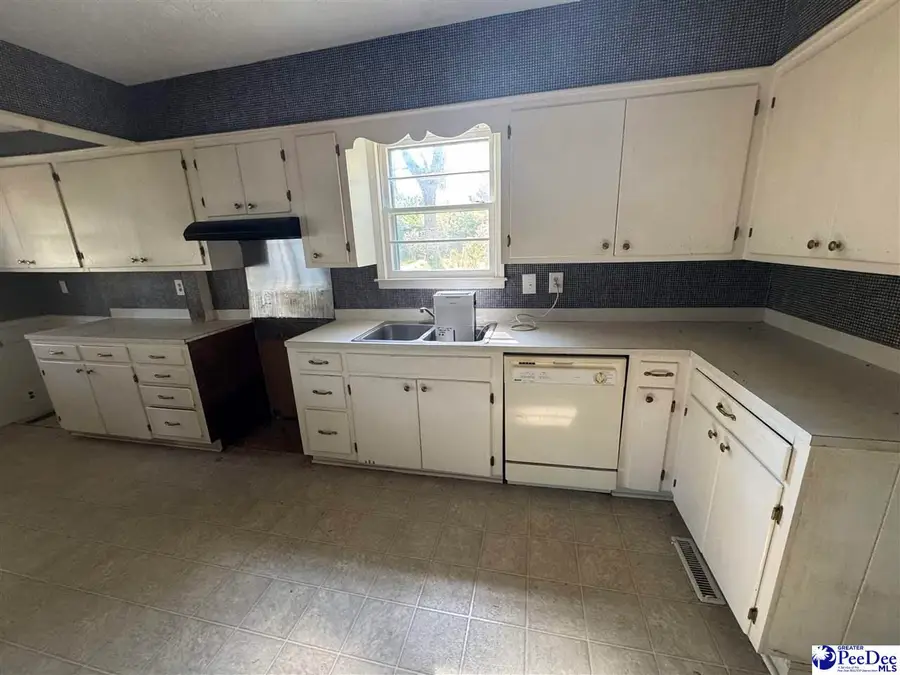 1263 Old Kemper Rd, Lake View, SC 29563 - #3