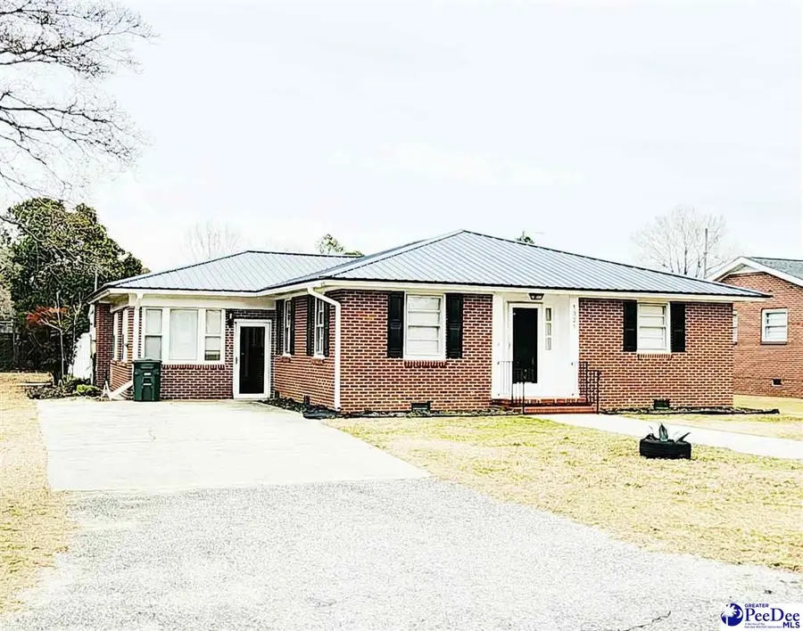 1321 E Washington Street, Dillon, SC 29536 - #2