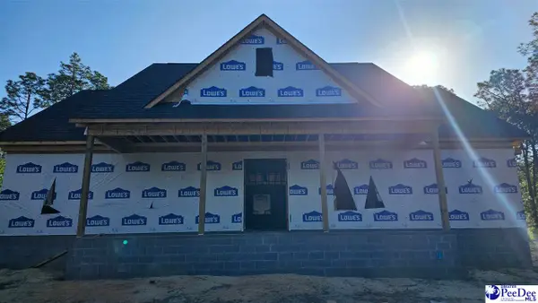 1833 Woodbine Dr, Hartsville, SC 29550