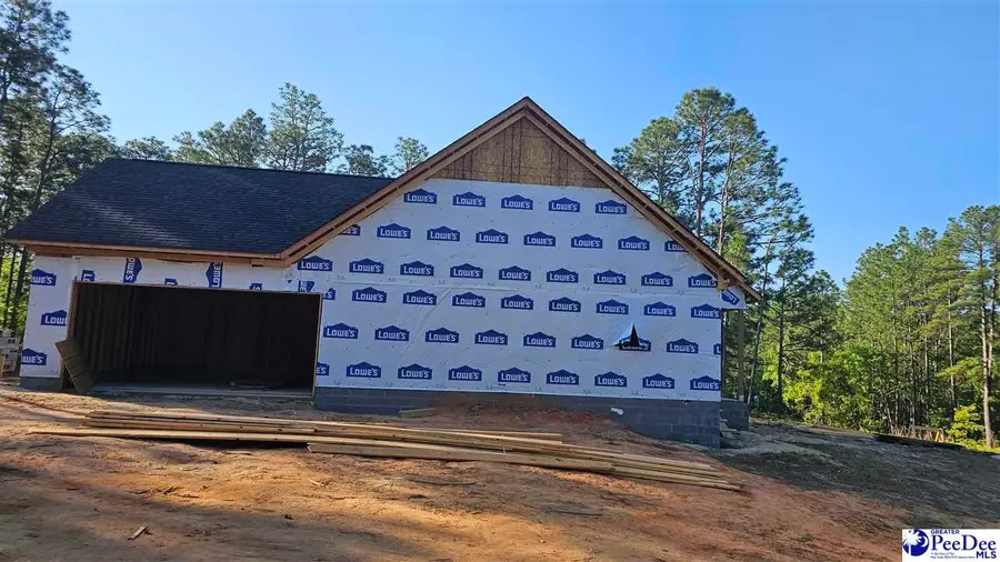 1833 Woodbine Dr, Hartsville, SC 29550 - #2