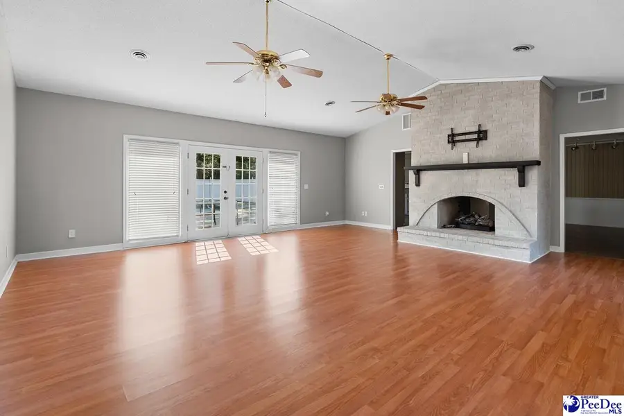 1131 Pinehurst Dr., Hartsville, SC 29550 - #2