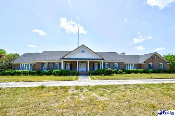 2212 Poor Farm Road, Effingham, SC 29541