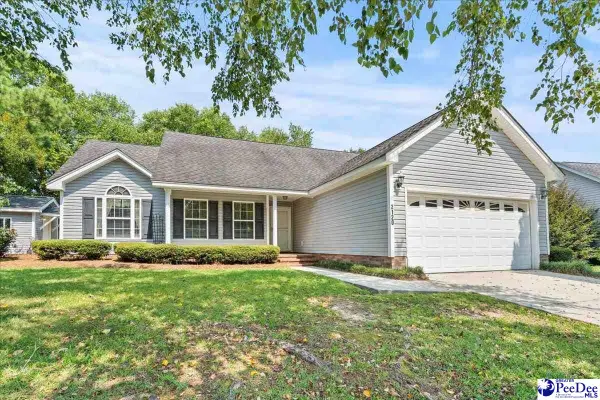 2120 Carriage Place Dr, Florence, SC 29505