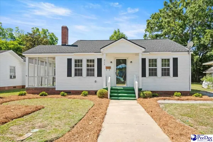 215 W Bond St, Marion, SC 29571 - #3