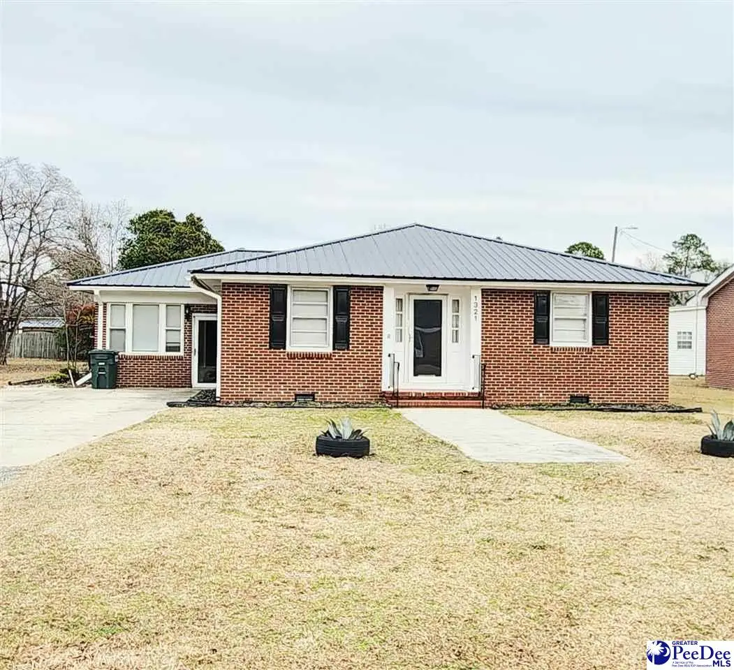1321 E Washington Street, Dillon, SC 29536 - #1