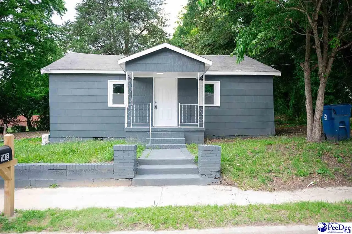 142 W Laurens Ave, Hartsville, SC 29550 - #1