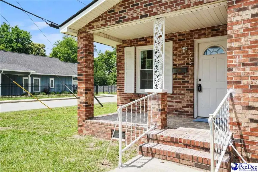 205 W Roughfork St, Florence, SC 29506 - #2