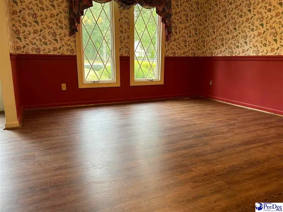 706 Lakeshore Drive, Bennettsville, SC 29512 - #3