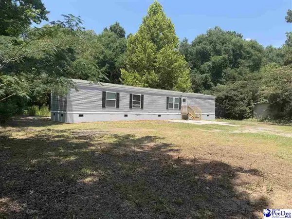 6739 E National Cemetery Rd, Florence, SC 29506-5728