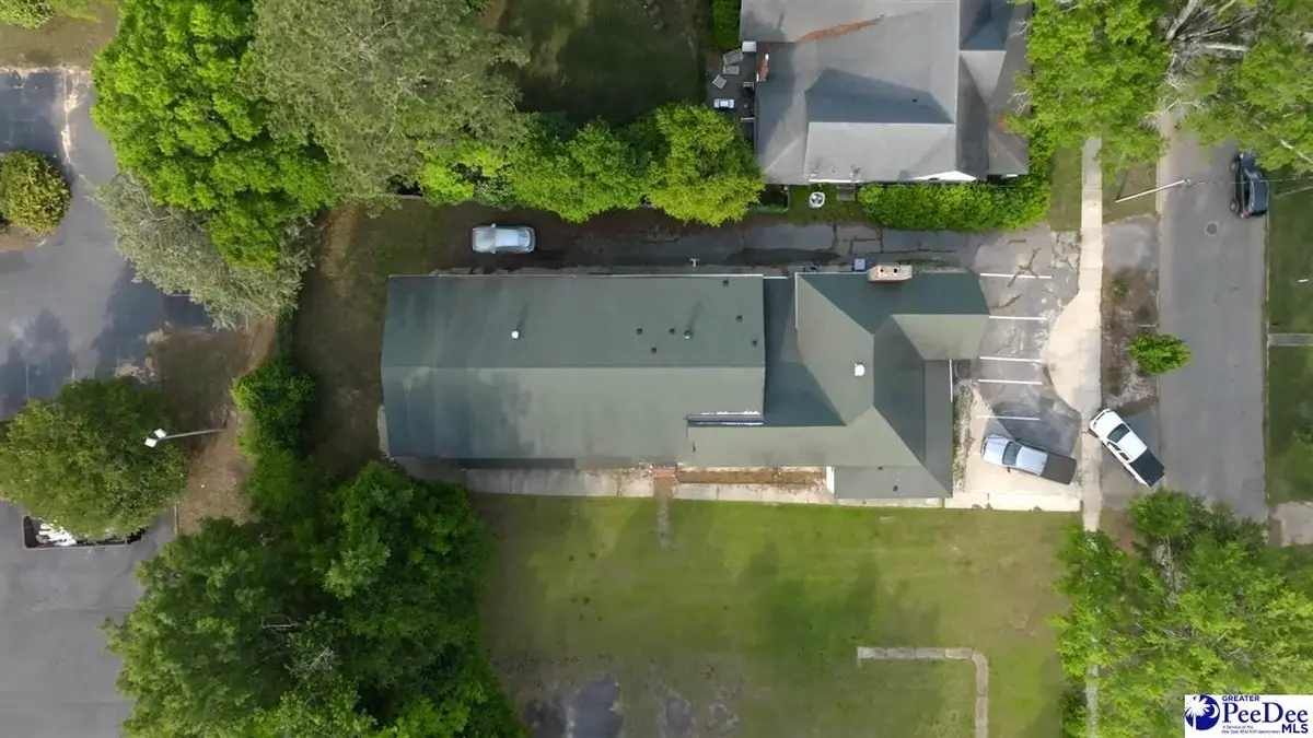 307 W College Ave, Hartsville, SC 29550 - #1