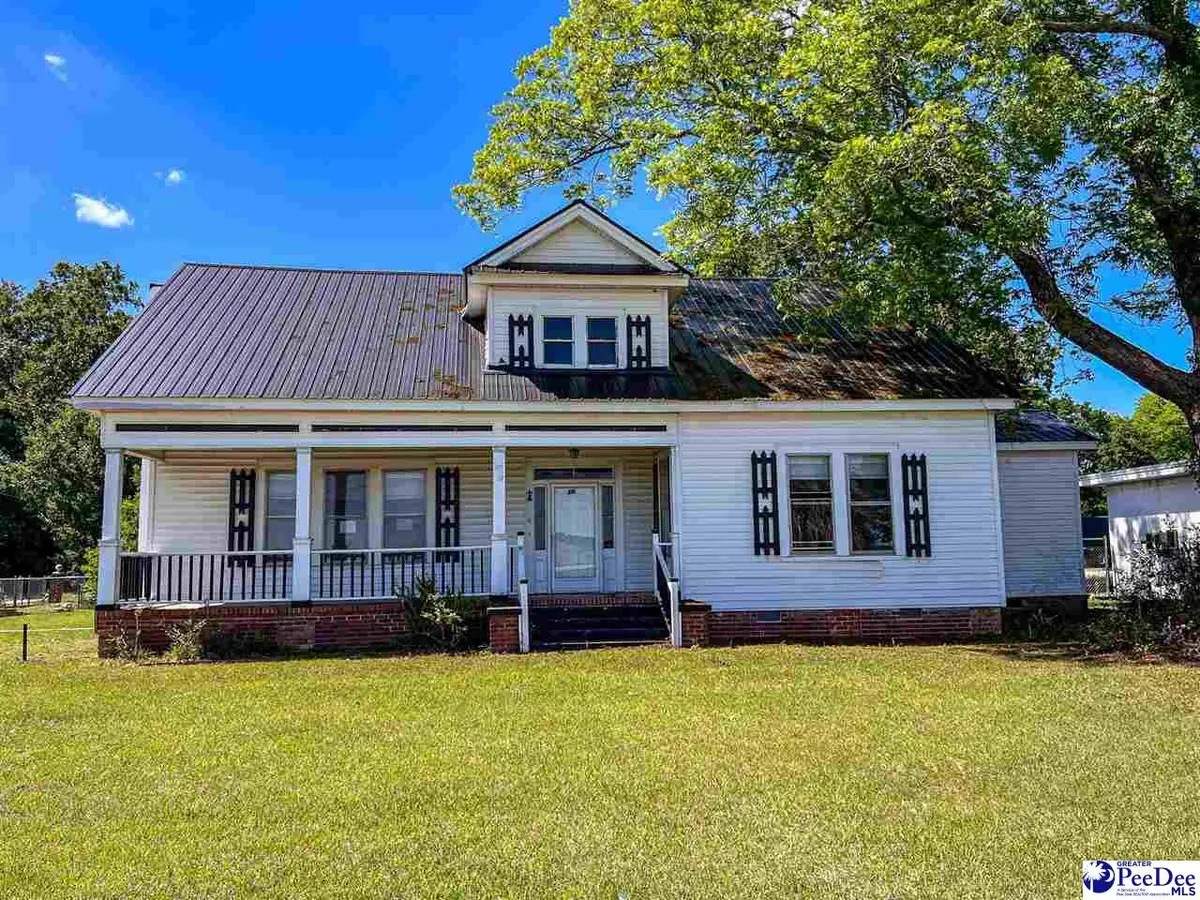 818 W Lydia Hwy, Hartsville, SC 29550 - #1