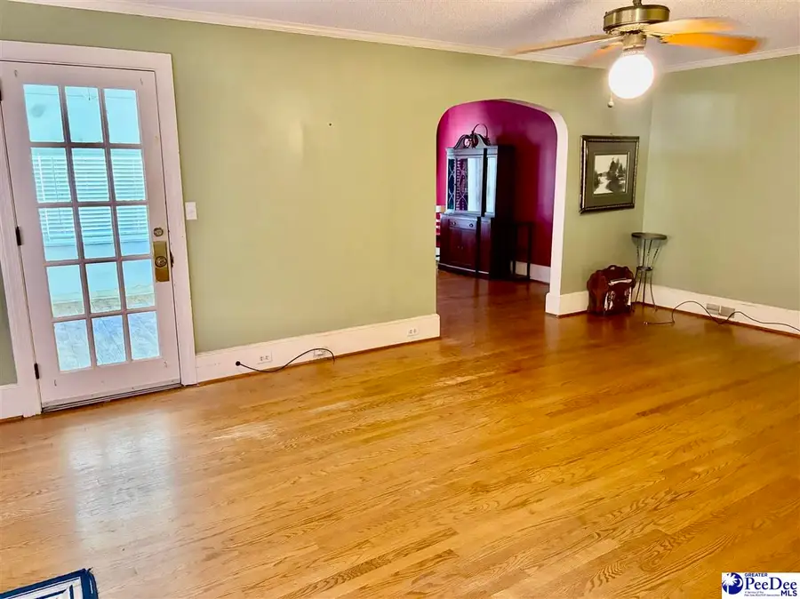 514 Barefoot St., Hartsville, SC 29550 - #3