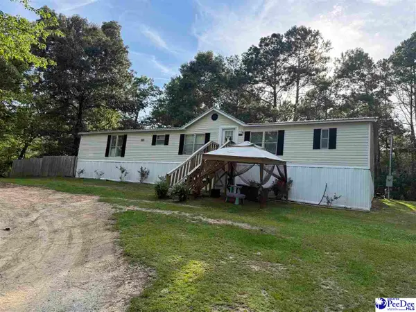 2117 Beaverdam Dr, Hartsville, SC 29550-9521