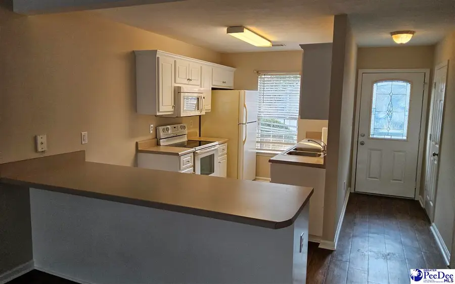 492 Londonberry Dr, Florence, SC 29505 - #3