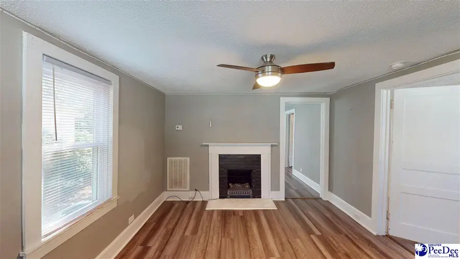 923 E Home Ave, Hartsville, SC 29550-9999 - #2