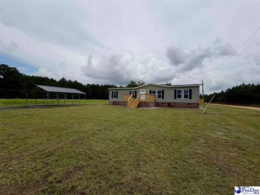 267 Middendorf Rd, Hartsville, SC 29550 - #2
